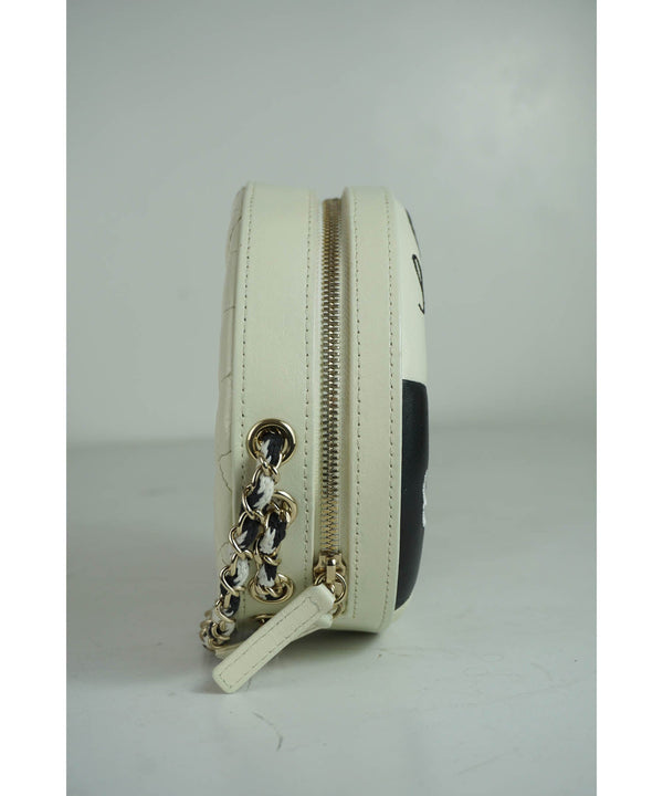 Chanel Limited Edition La Pausa Shoulder Bag - Foxy Couture Carmel