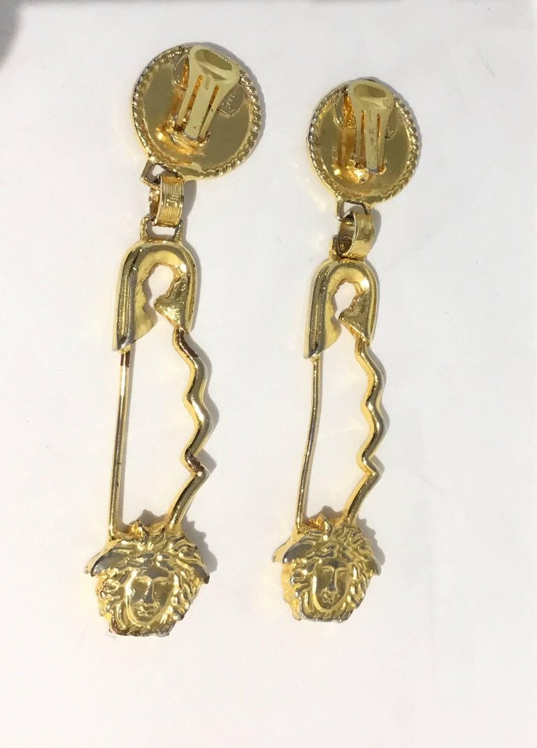 Foxy Couture Carmel | Gianni Versace Iconic XL Safety Pin Medusa