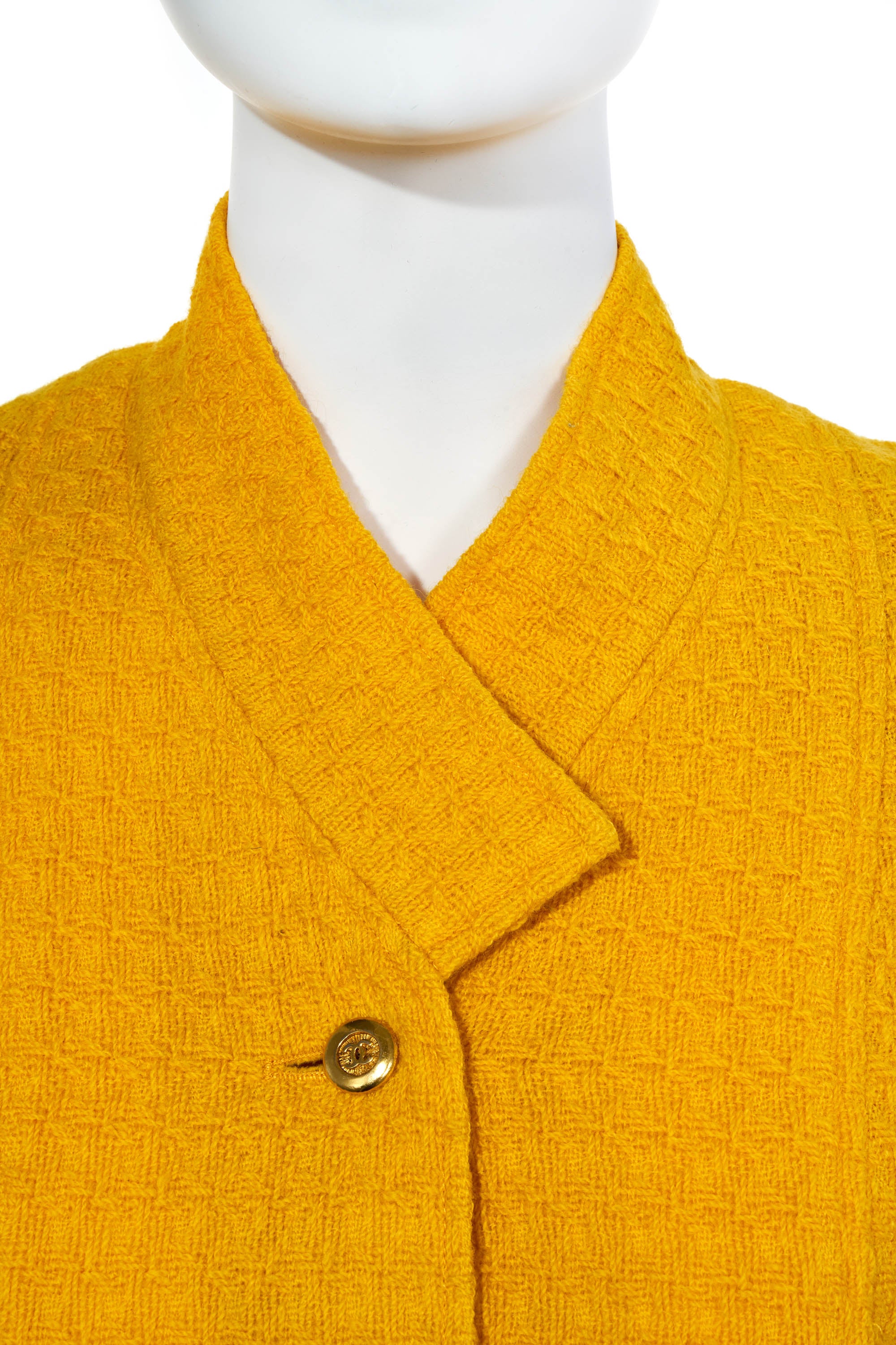 Chanel Boutique Goldenrod Yellow Jacket Size 38 24k Buttons 1990s