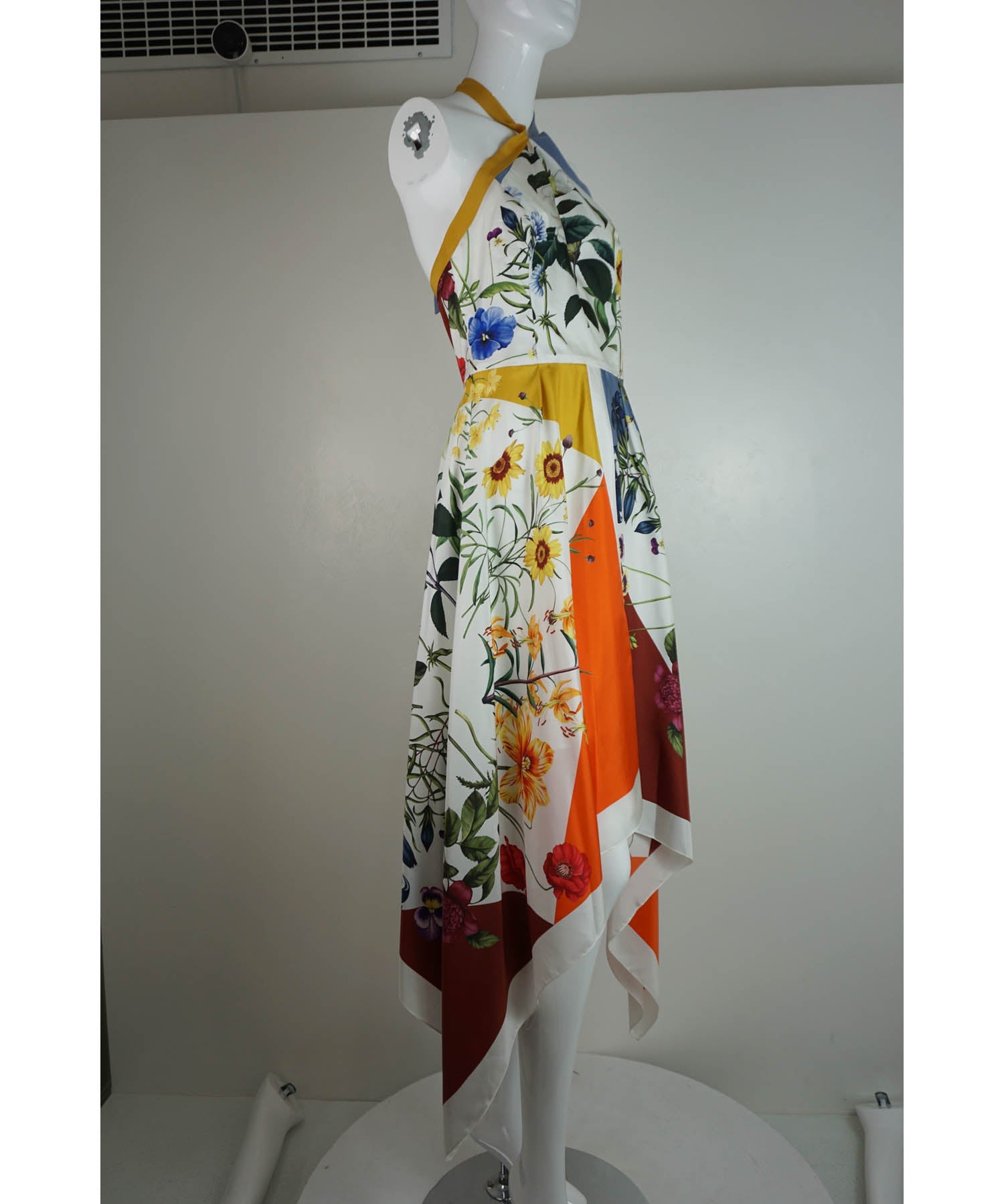 Oscar de la Renta Floral Print Halter Dress 2022 – Foxy Couture Carmel