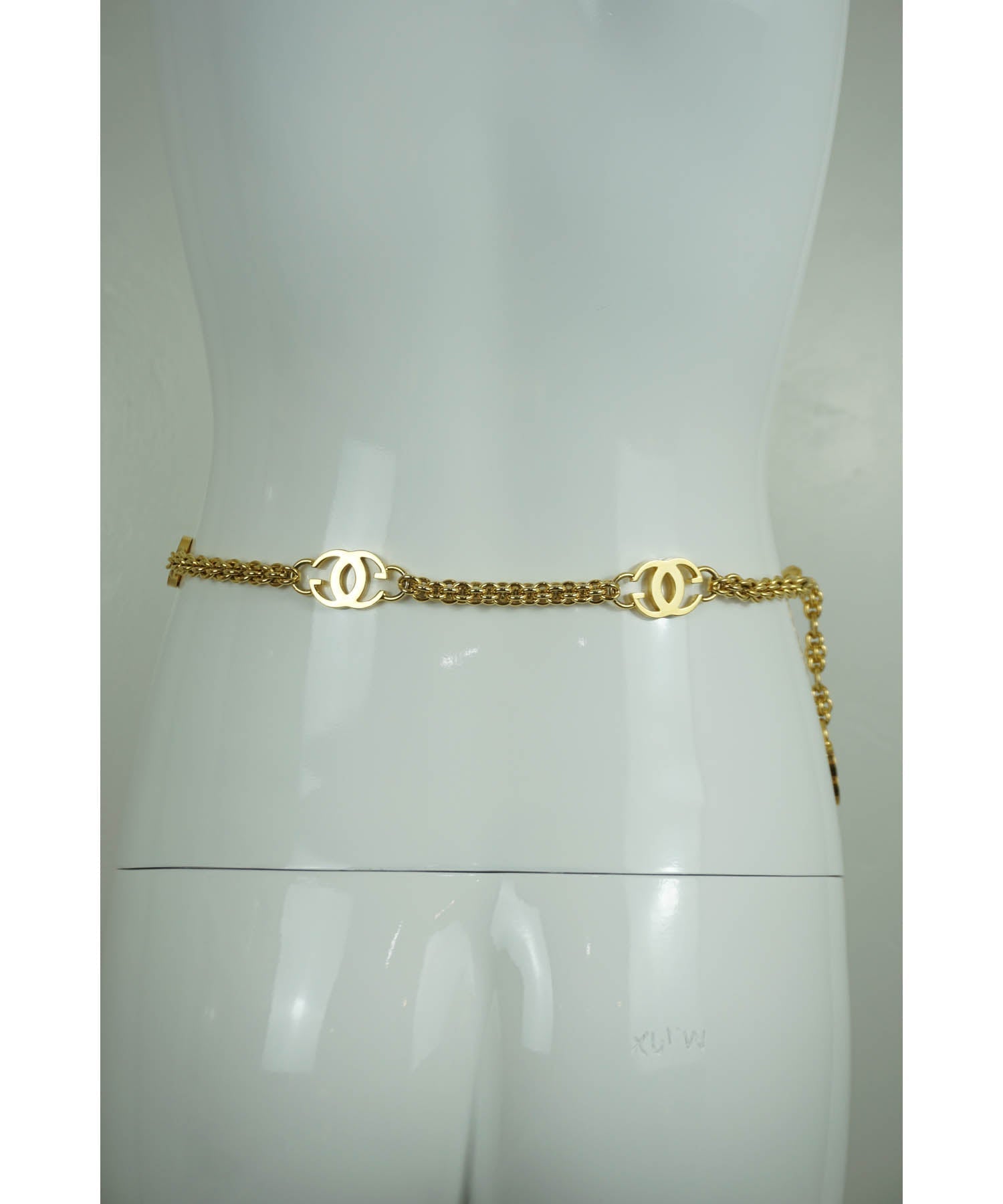 Chanel Vintage 1993 21 Charms Belt | Foxy Couture Carmel