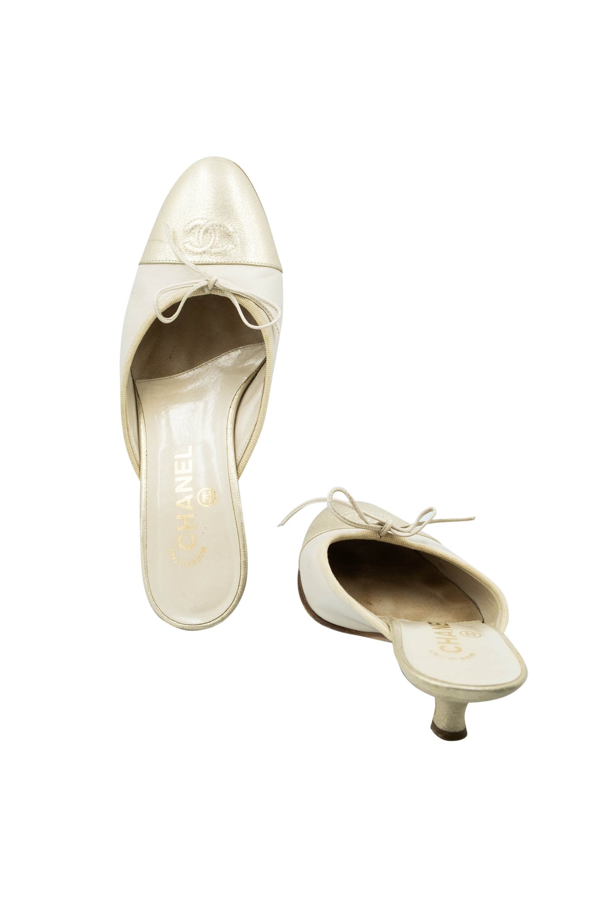 Chanel Cream Gold Cap Toe Bow Ballet Kitten Heel Mules Shoes Size 37.5