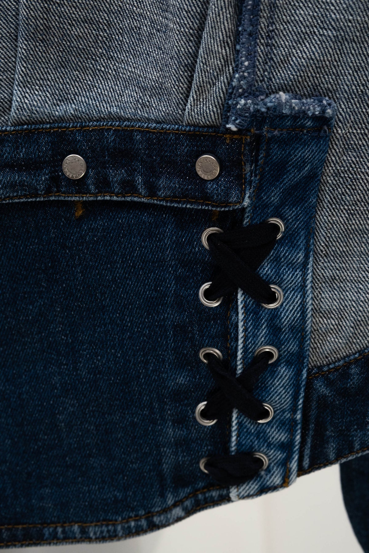 Dolce & Gabbana Denim Cropped Jacket Size 44 2002