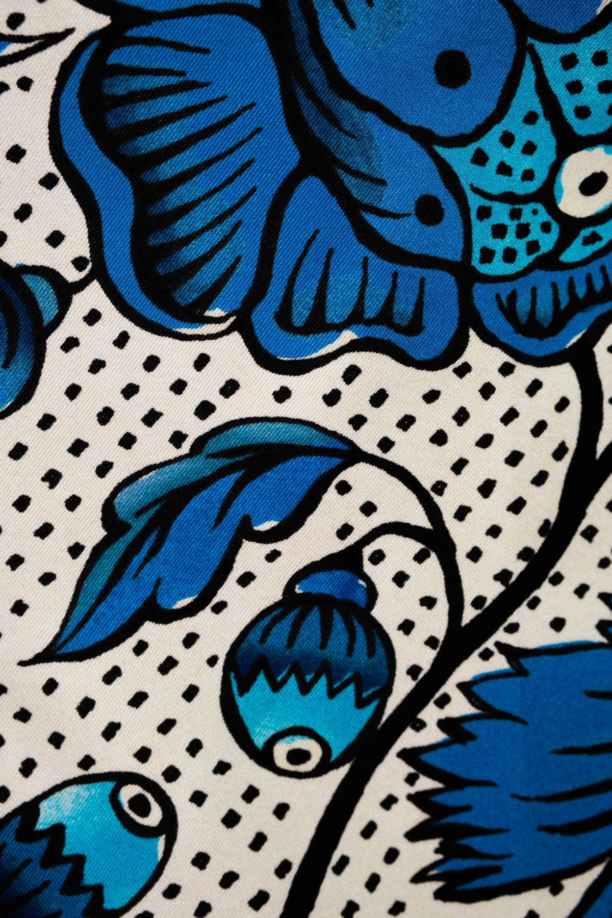 Gucci Blue and Cream Black Silk Arles Chez Print Jacket 42