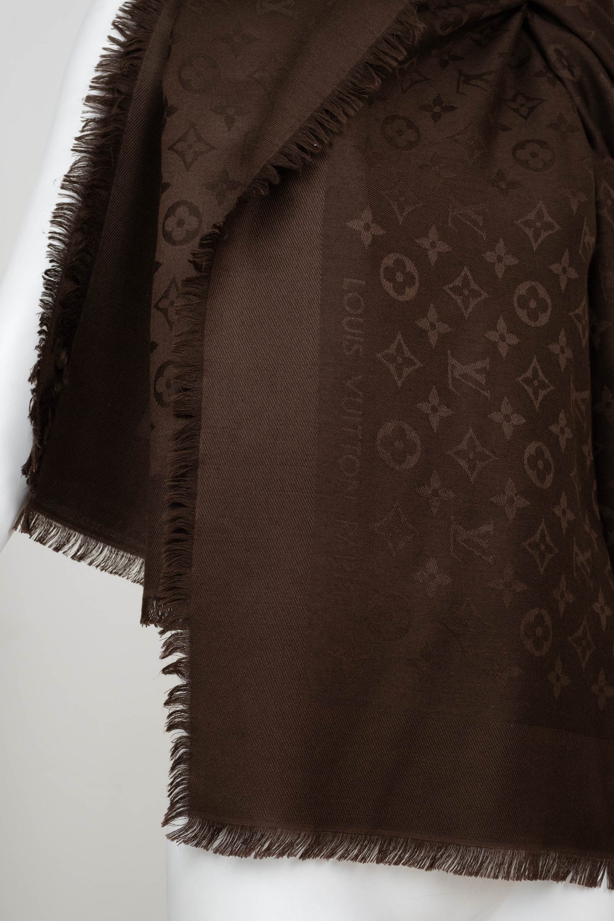 Louis Vuitton Brown Jacquard Shawl Size 140cm