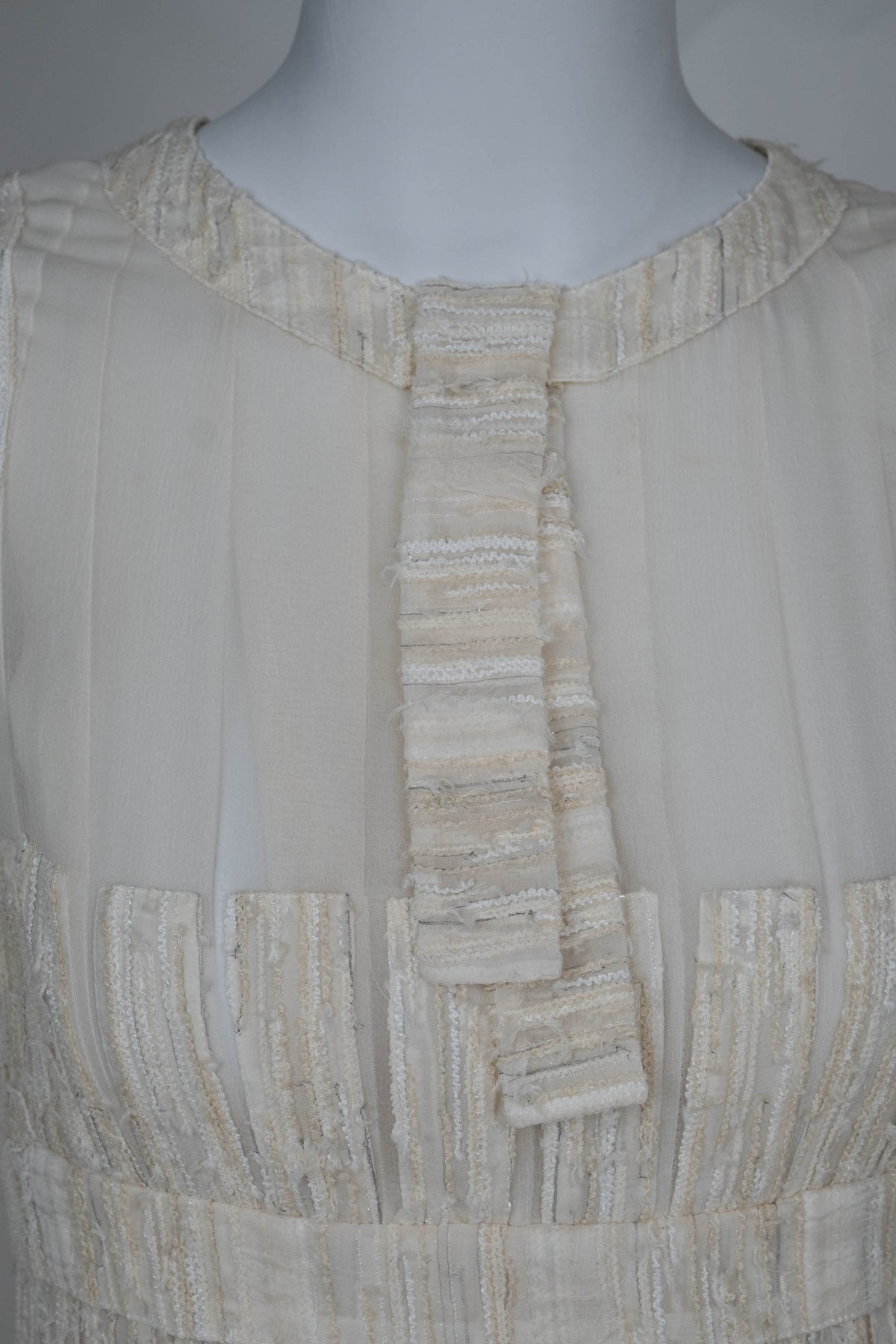 Chanel Cream Tweed Sleeveless Dress Size 34 07C