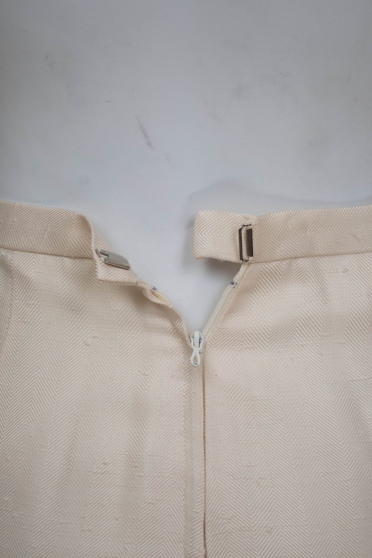 Vicky Tiell Vintage French White Linen Suit Size 34-36