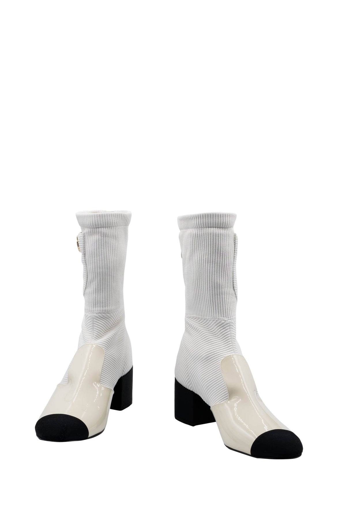 Chanel White Booties With Patent Leather Toe Size 7 2021 Cruise