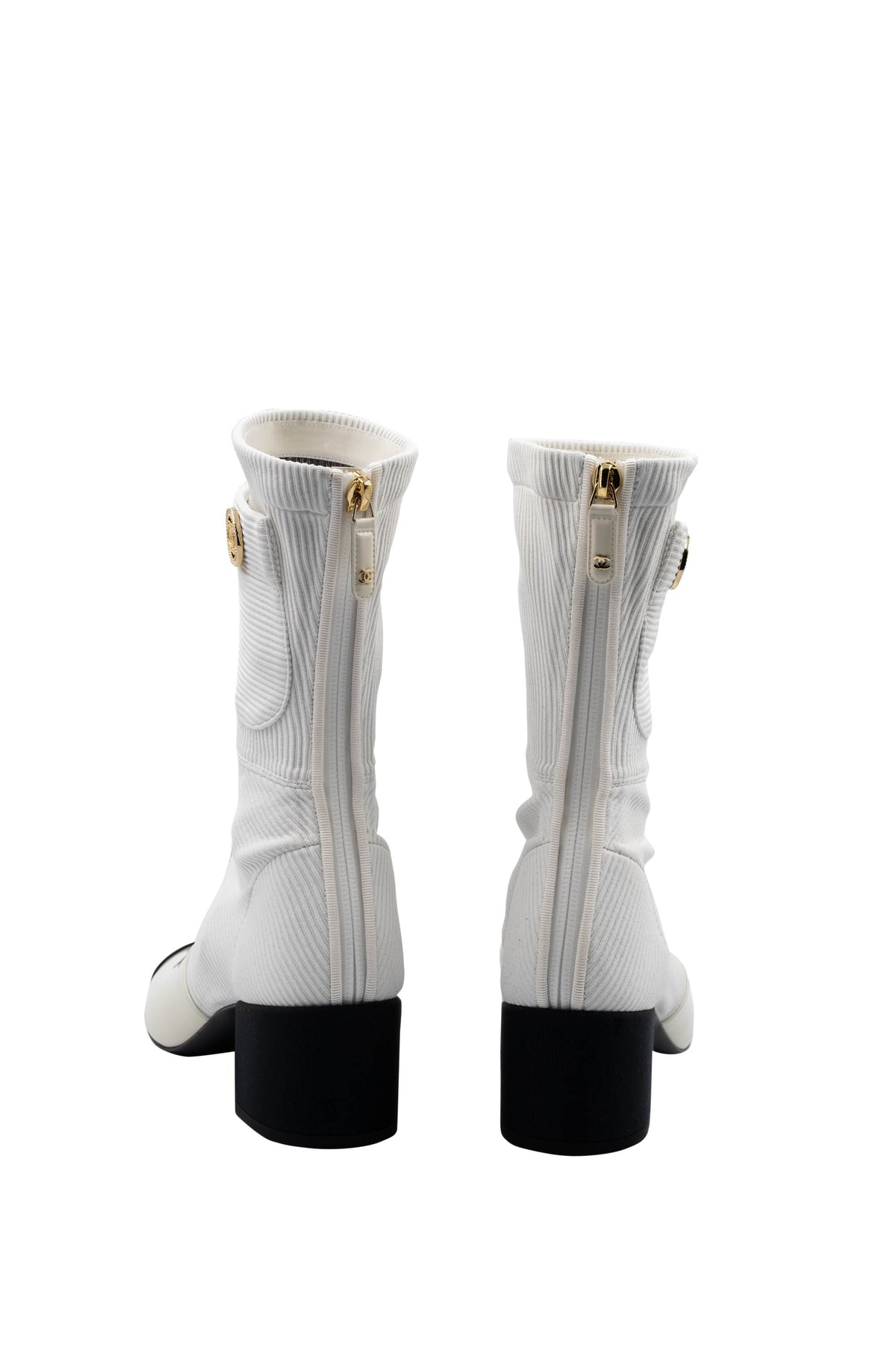 Chanel White Booties With Patent Leather Toe Size 7 2021 Cruise