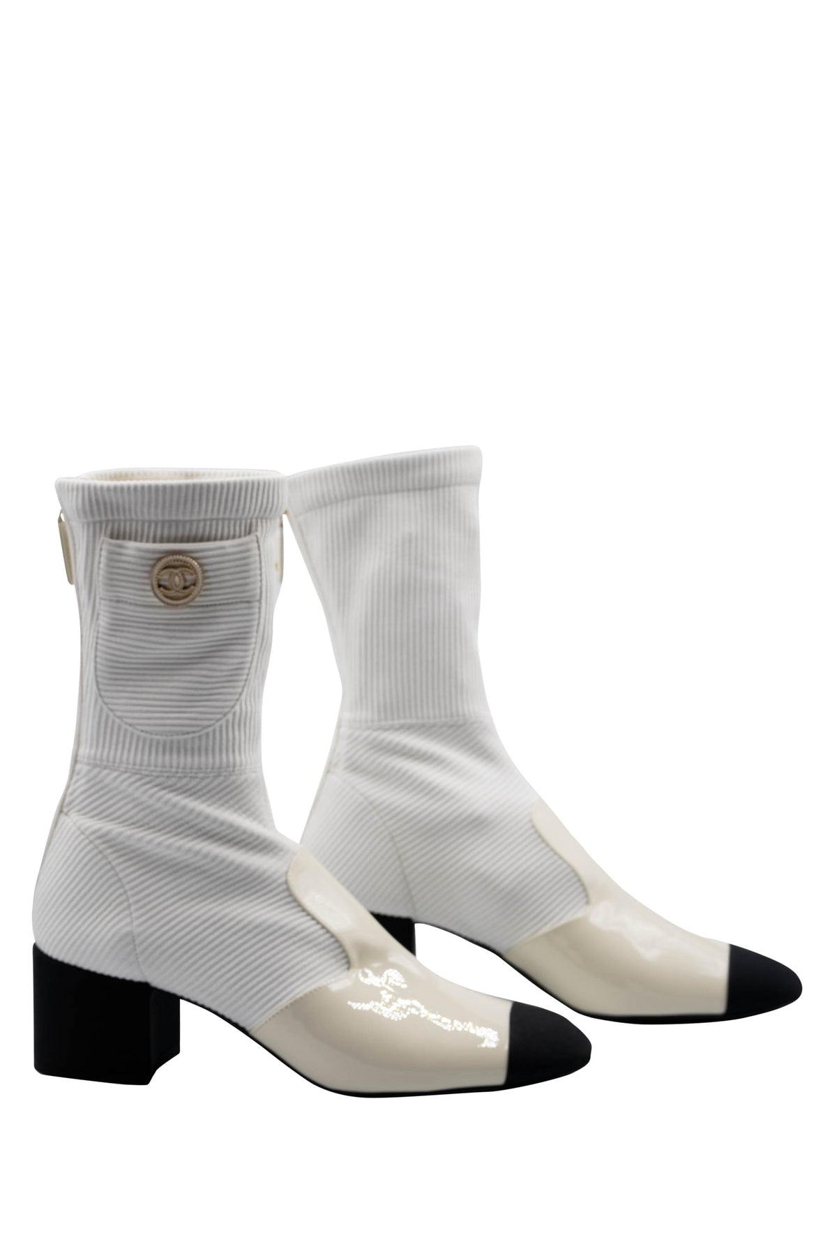 Chanel White Booties With Patent Leather Toe Size 7 2021 Cruise