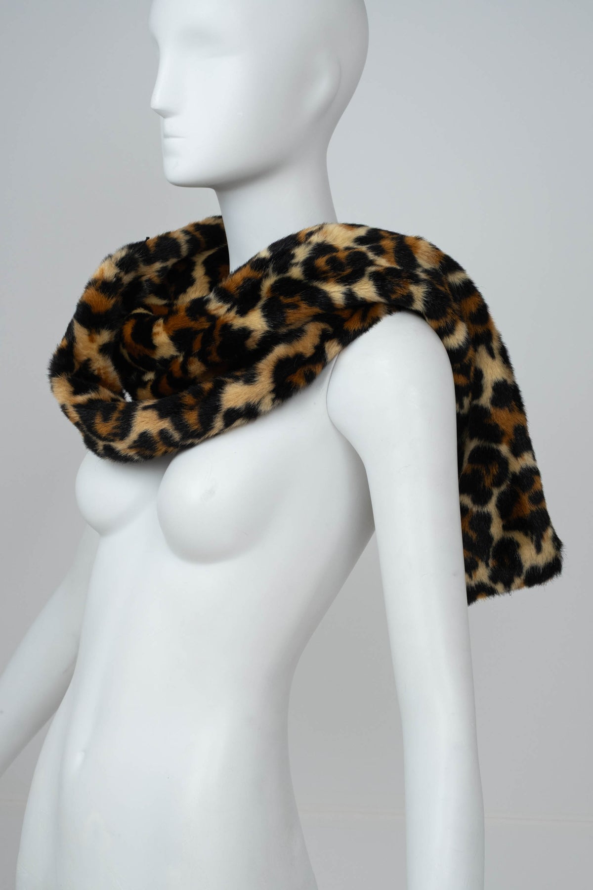 Alexander McQueen McQ Leopard Faux Fur Scarf Neck Coat Size 8