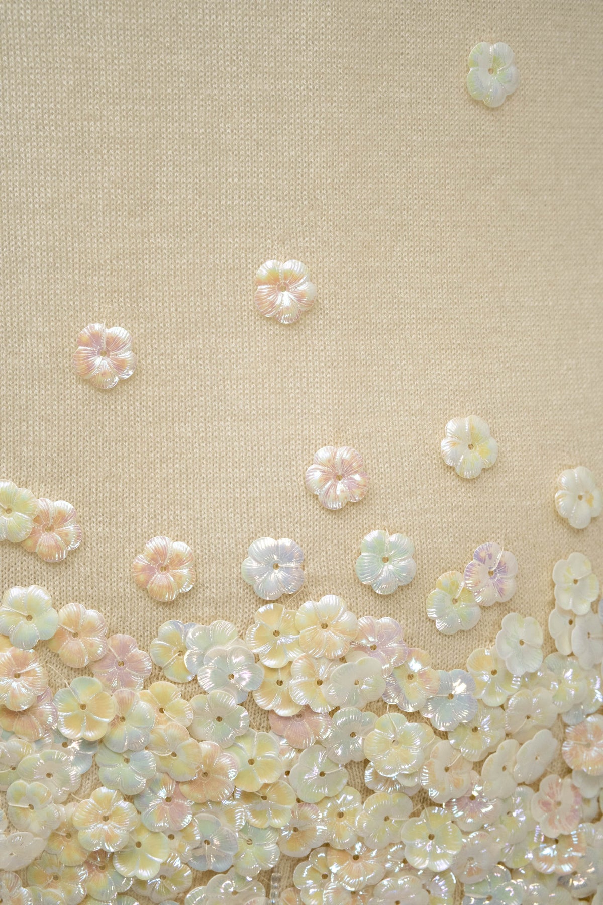 Chanel Ivory Sweater With white Flower Sequins Size S/M