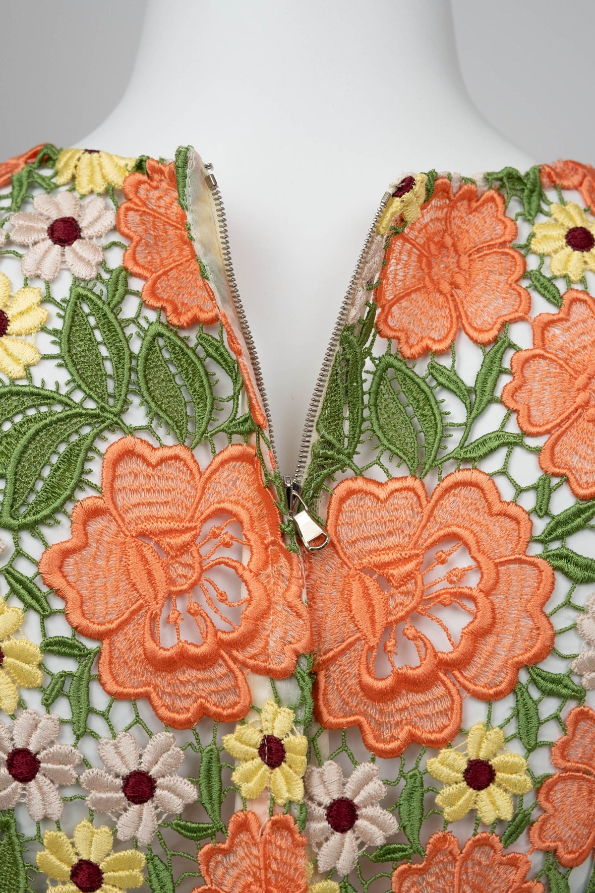 Dolce & Gabbana Multicolor Floral Guipere Lace Long Sleeve Dress Size 42/6