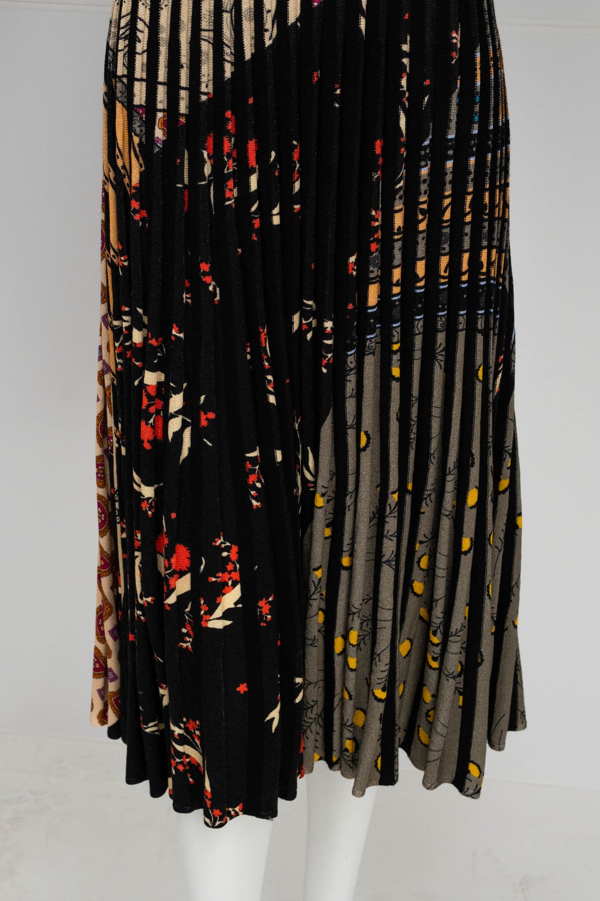 Etro Black Rib Knit Maxi Dress Paisley Print Size 42