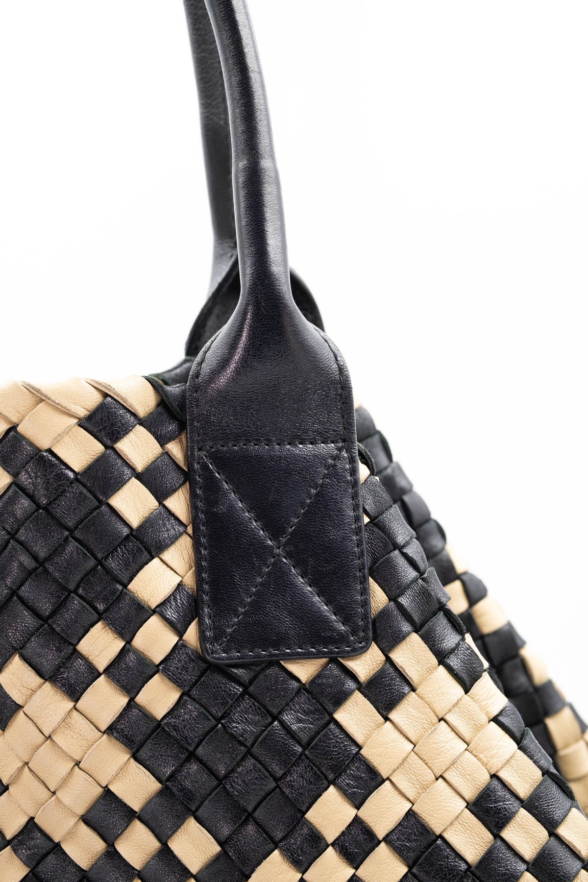 Bottega Veneta Black and Tan Contrast Cabat Tote Purse Size L