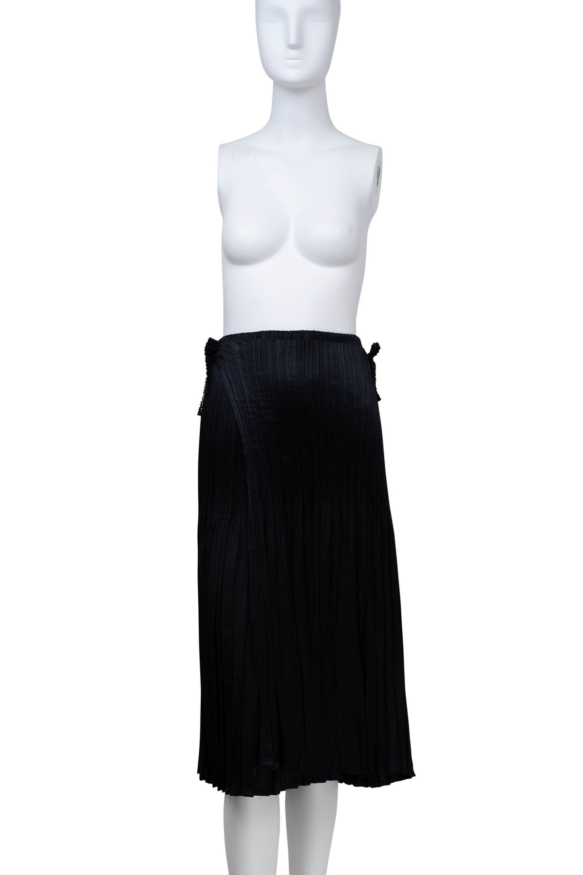 Issey Miyake Size 2 Black Hatching Pleats Knee Length Skirt 2024