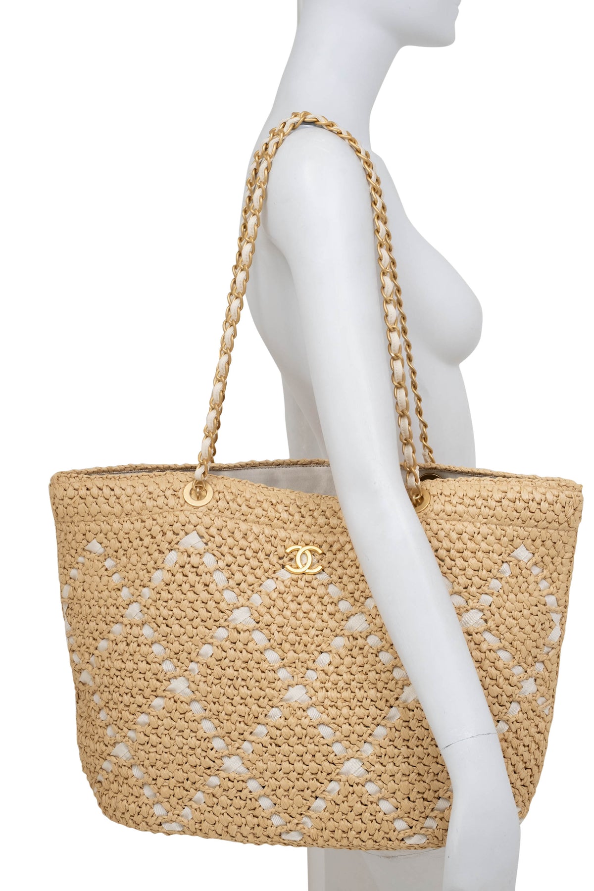 Chanel Raffia Diamond Quilt Shopping Tote Cruise 25/26
