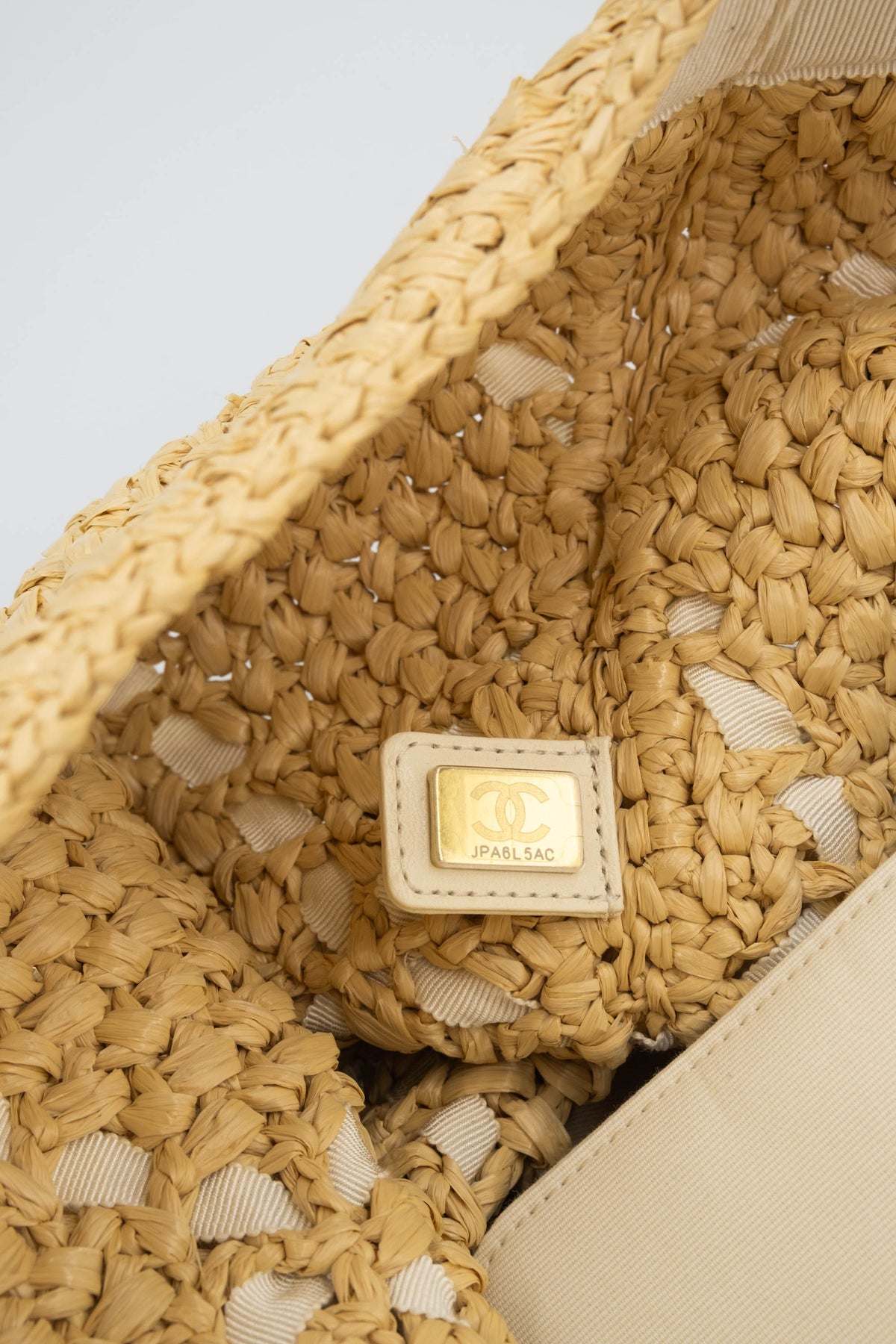 Chanel Raffia Diamond Quilt Shopping Tote Cruise 25/26