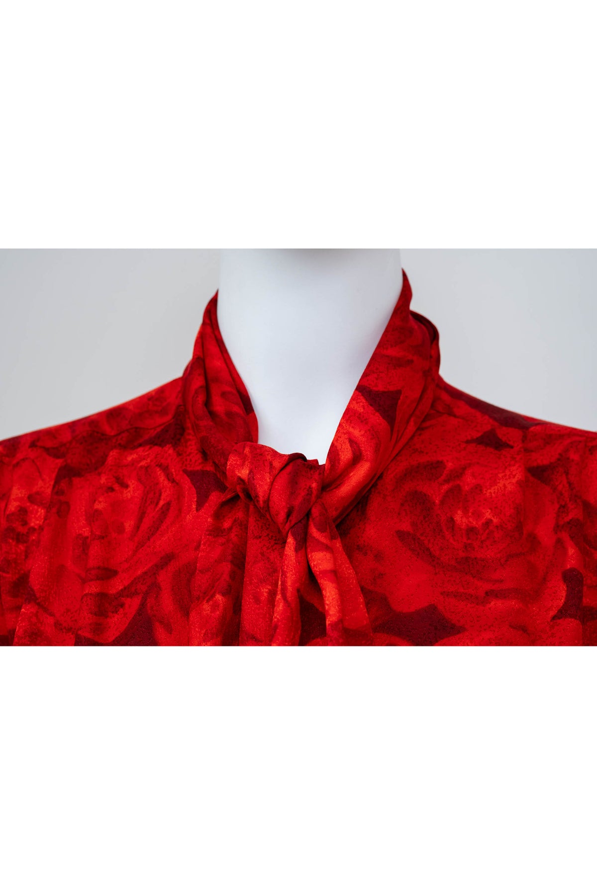 Yves Saint Laurent Rive Gauche Red Rose Print Fringe Neck Tie Blouse 1970's Size 40
