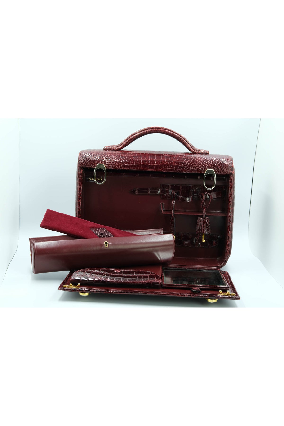 Battaglia Vintage Maroon Crocodile Jewelry Travel Case 1940&#39;s-60&#39;s