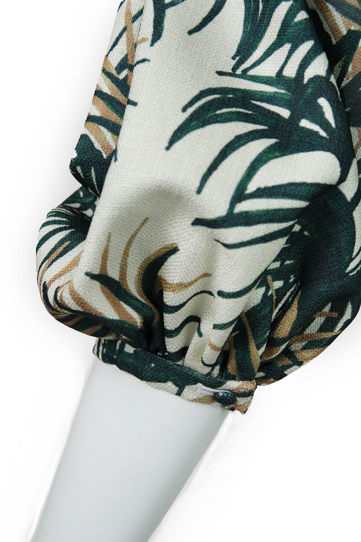 PatBo Palm Print Bark Cloth Tie Top and Ruffle Shorts Two Piece Set Size S