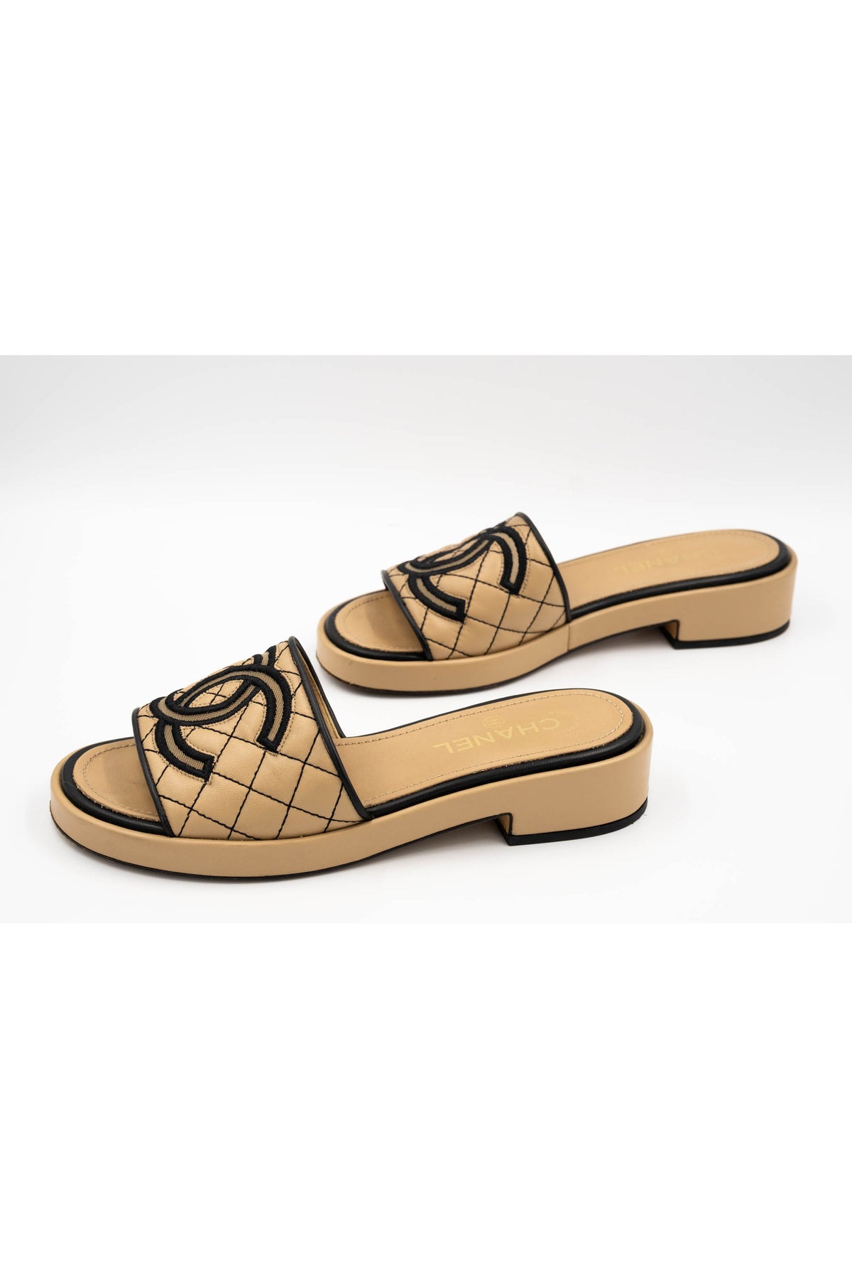 Chanel Beige and Black Quilted Leather CC Slides Sandals Size 39