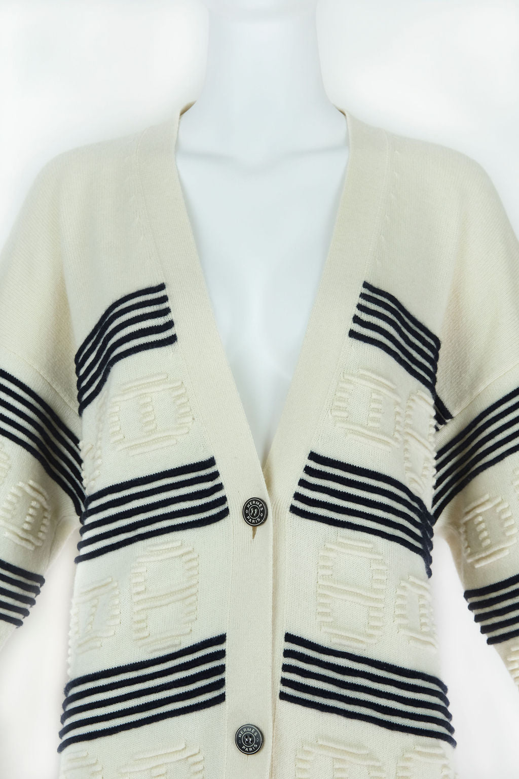 Hermes Cream and Navy Cashmere Sweater Coat Size Small/Medium