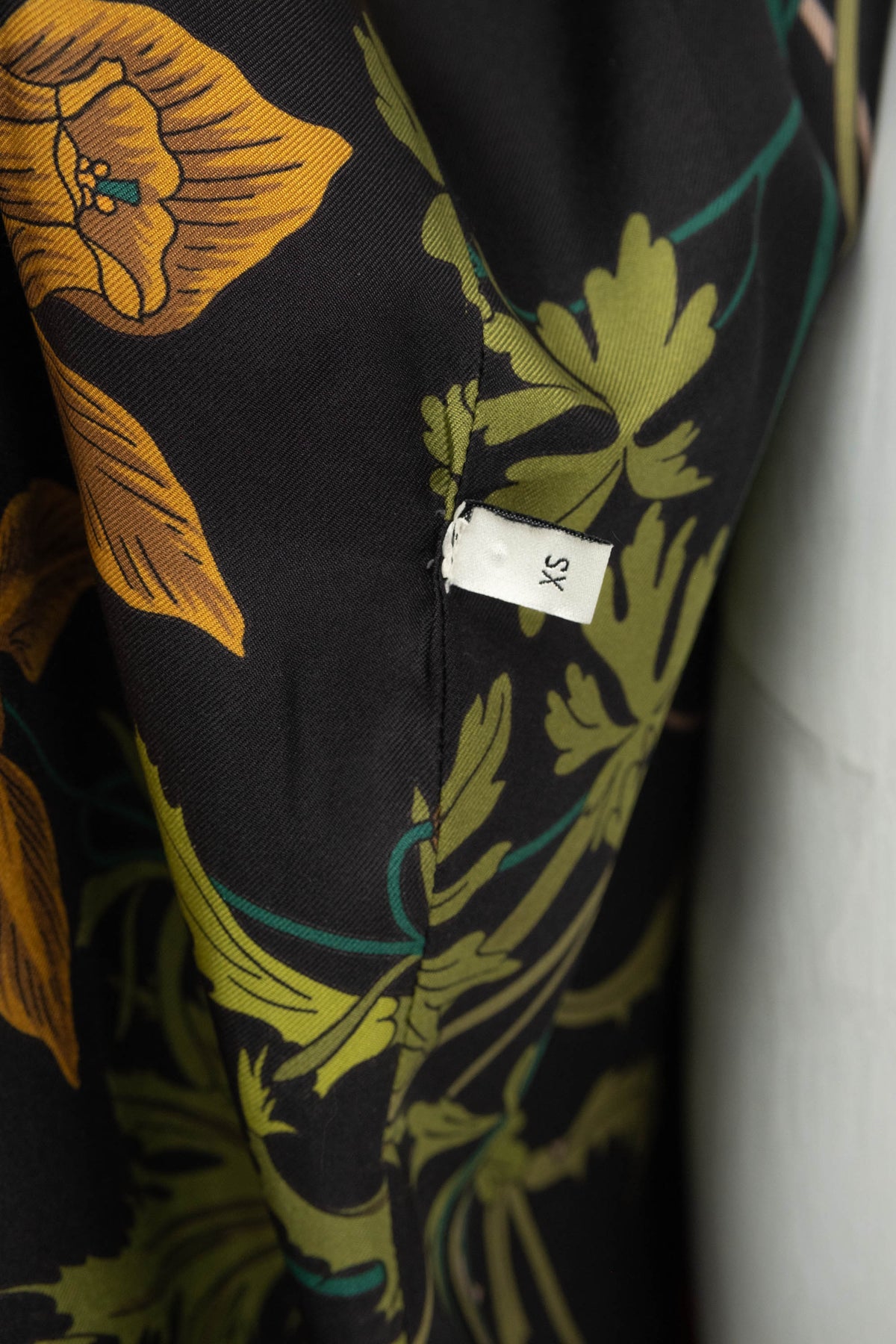 Gucci Black and Gold GG Monogram Wool Cardigan Silk Lining Sweater Size S