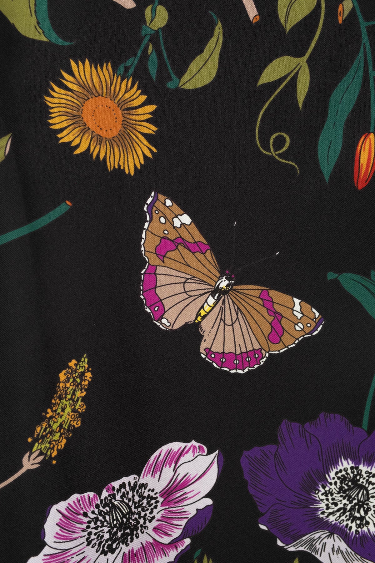 Gucci Black and Gold GG Monogram Wool Cardigan Silk Lining Sweater Size S