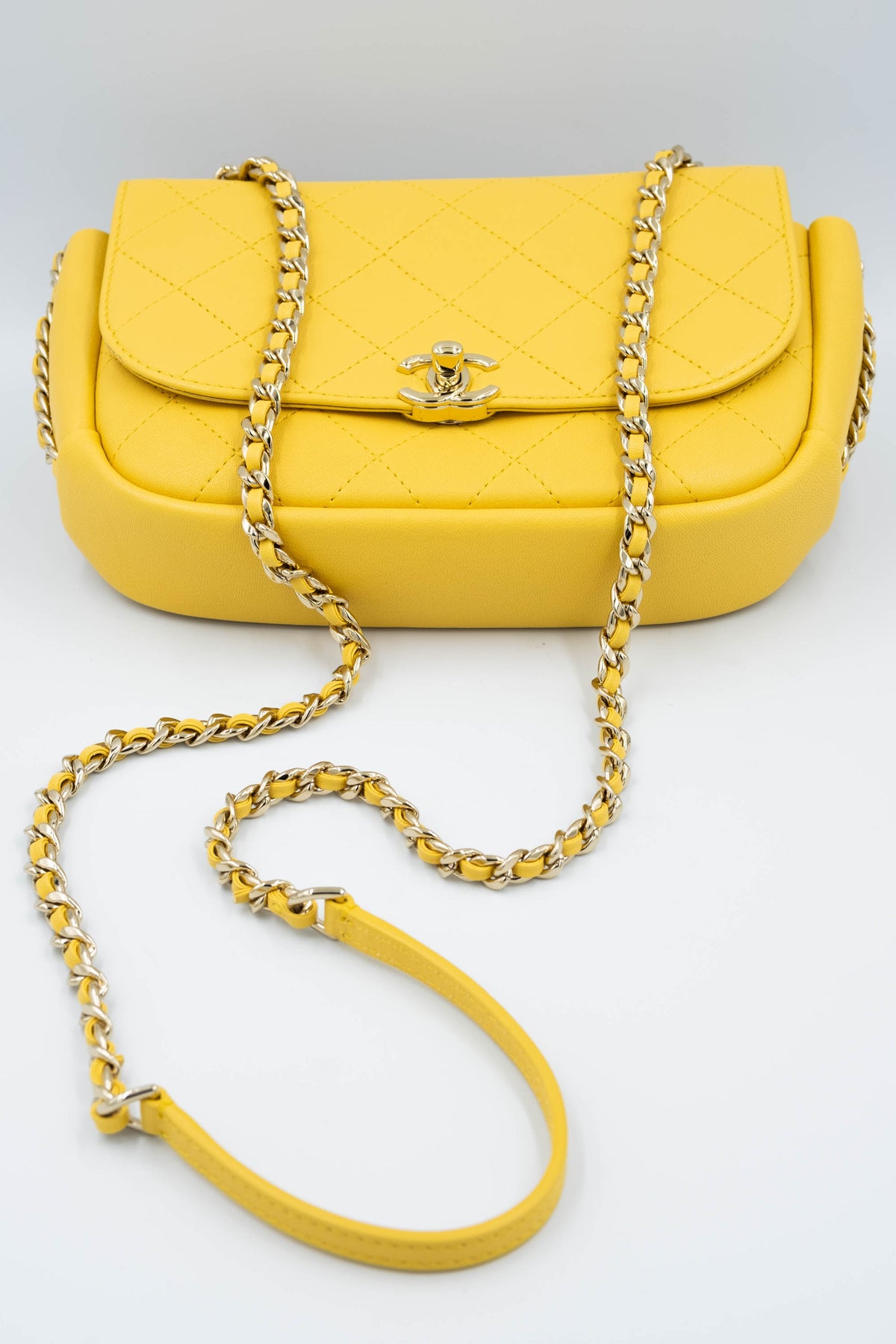 Chanel Margarine Yellow Quilted CC Saddle Casual Crossbody Purse 2019 Size Small