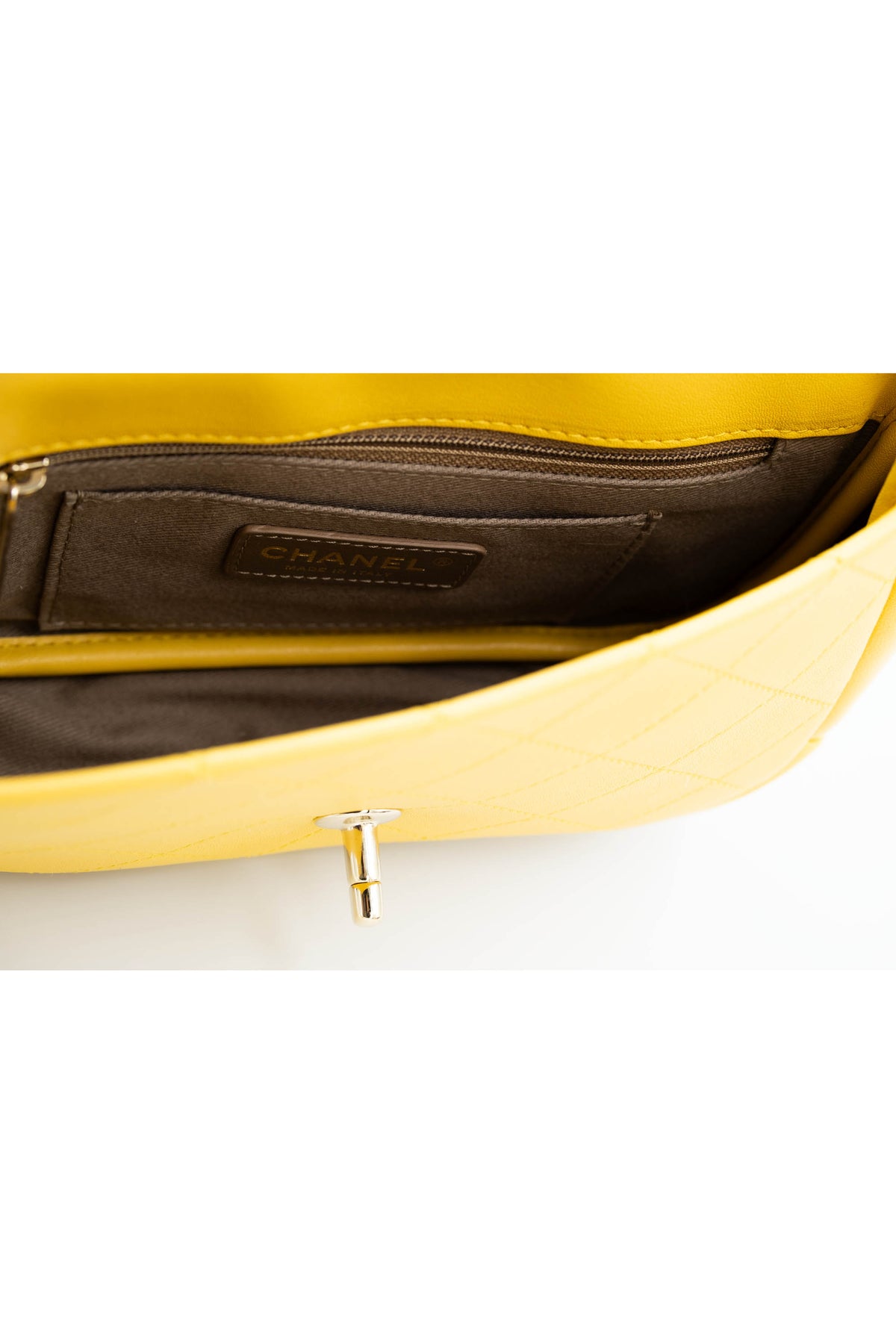 Chanel Margarine Yellow Quilted CC Saddle Casual Crossbody Purse 2019 Size Small