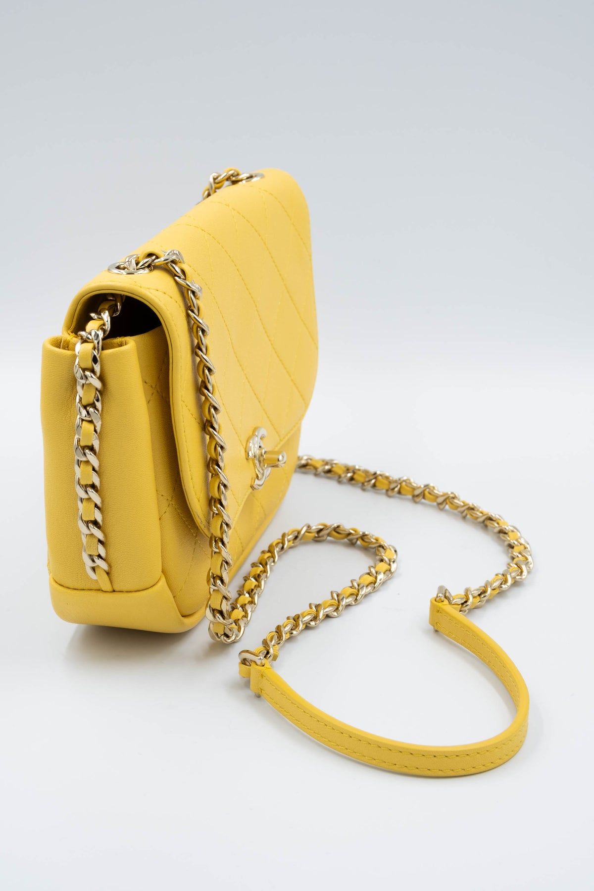 Chanel Margarine Yellow Quilted CC Saddle Casual Crossbody Purse 2019 Size Small