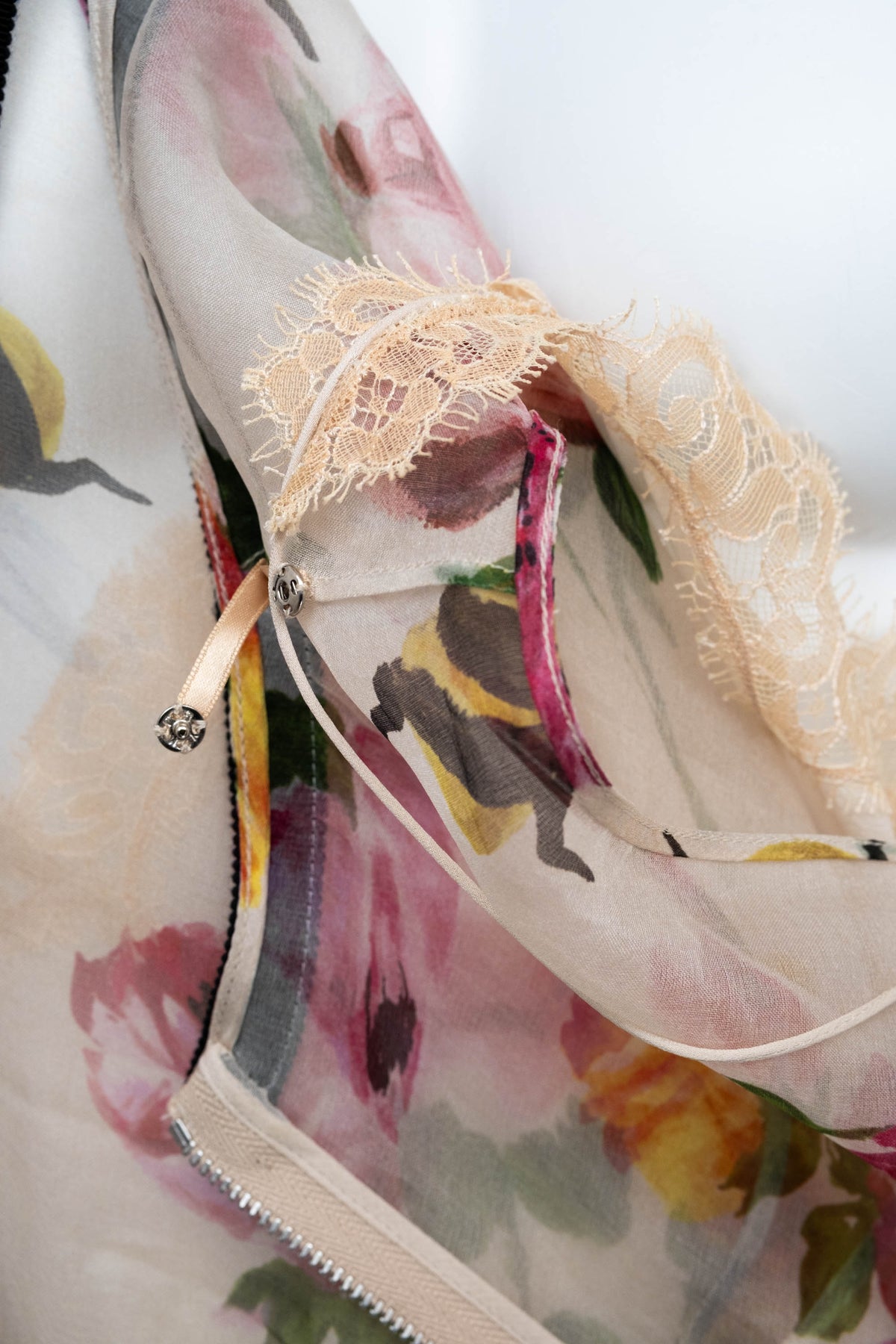 Gucci Cream Chiffon Floral Print Pleated Skirt Maxi Dress 2016 Size 42/6