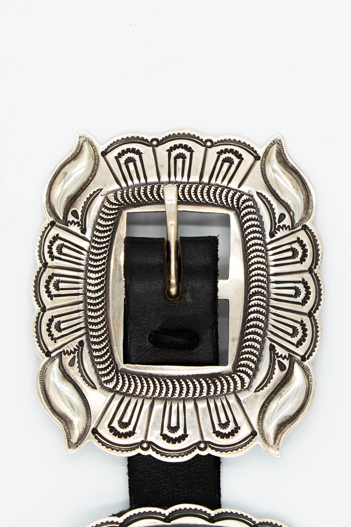 Sunshine Reeves Native Am. Size M/L Black Heavy Tool Turquoise Inlay Concha Belt