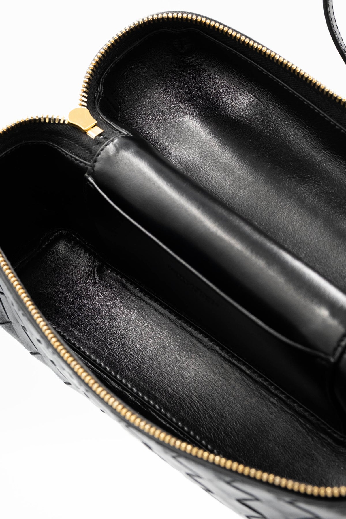 Bottega Veneta Black Intrecciato "Bang Bang" Purse