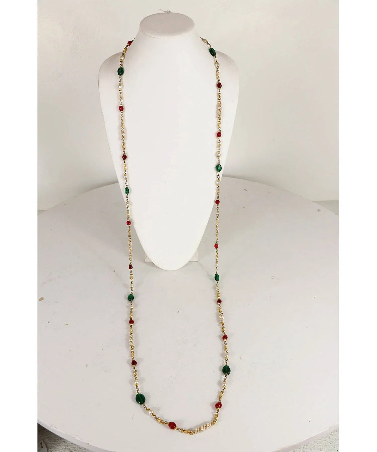 Chanel 1984 Long Red Green Gripoix Pearl Sautoir Necklace