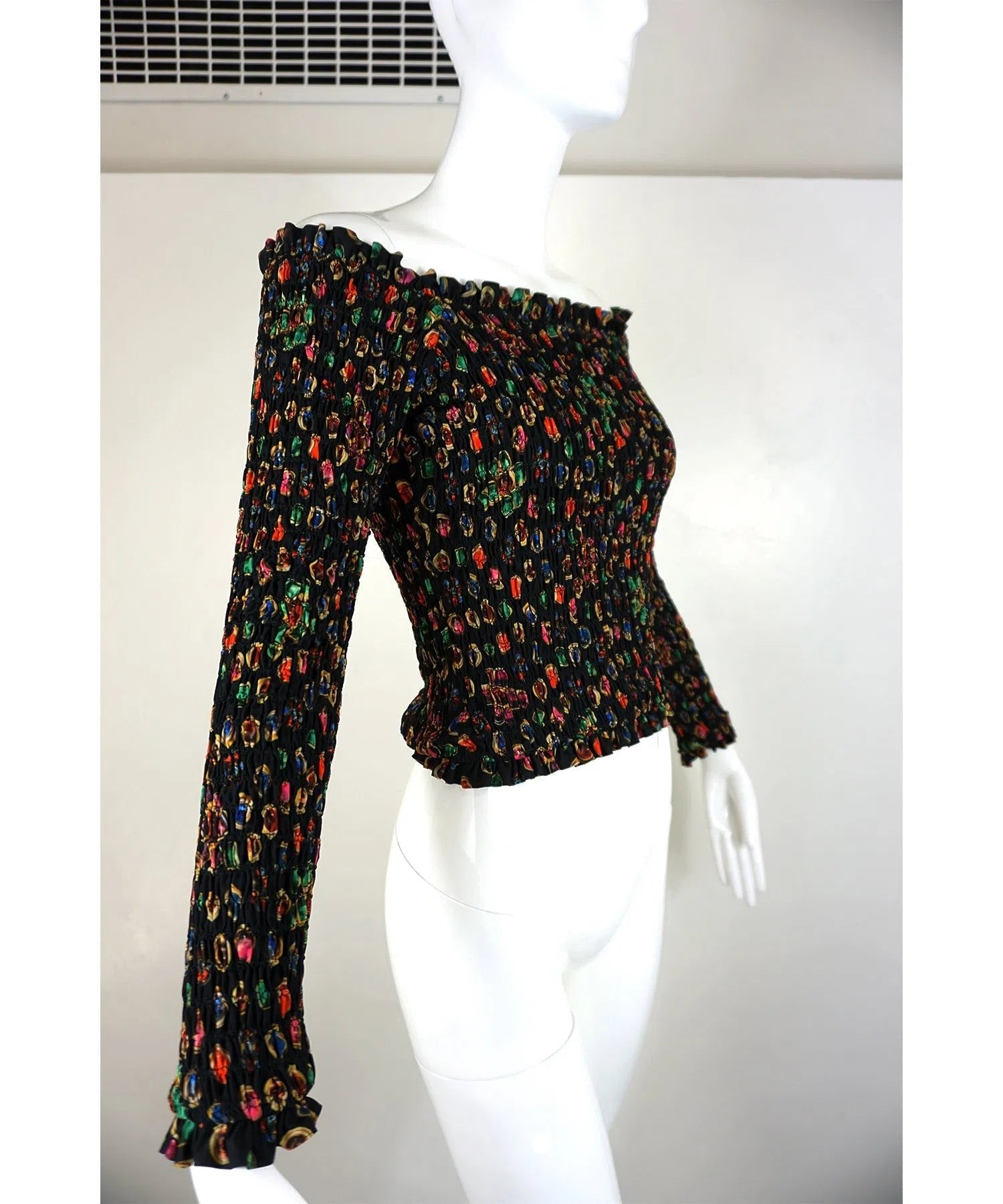 Chanel 2021 Cruise Collection Bijoux Button Top - Foxy Couture Carmel Chanel 2021 Cruise Collection Bijoux Button Top - Foxy Couture Carmel