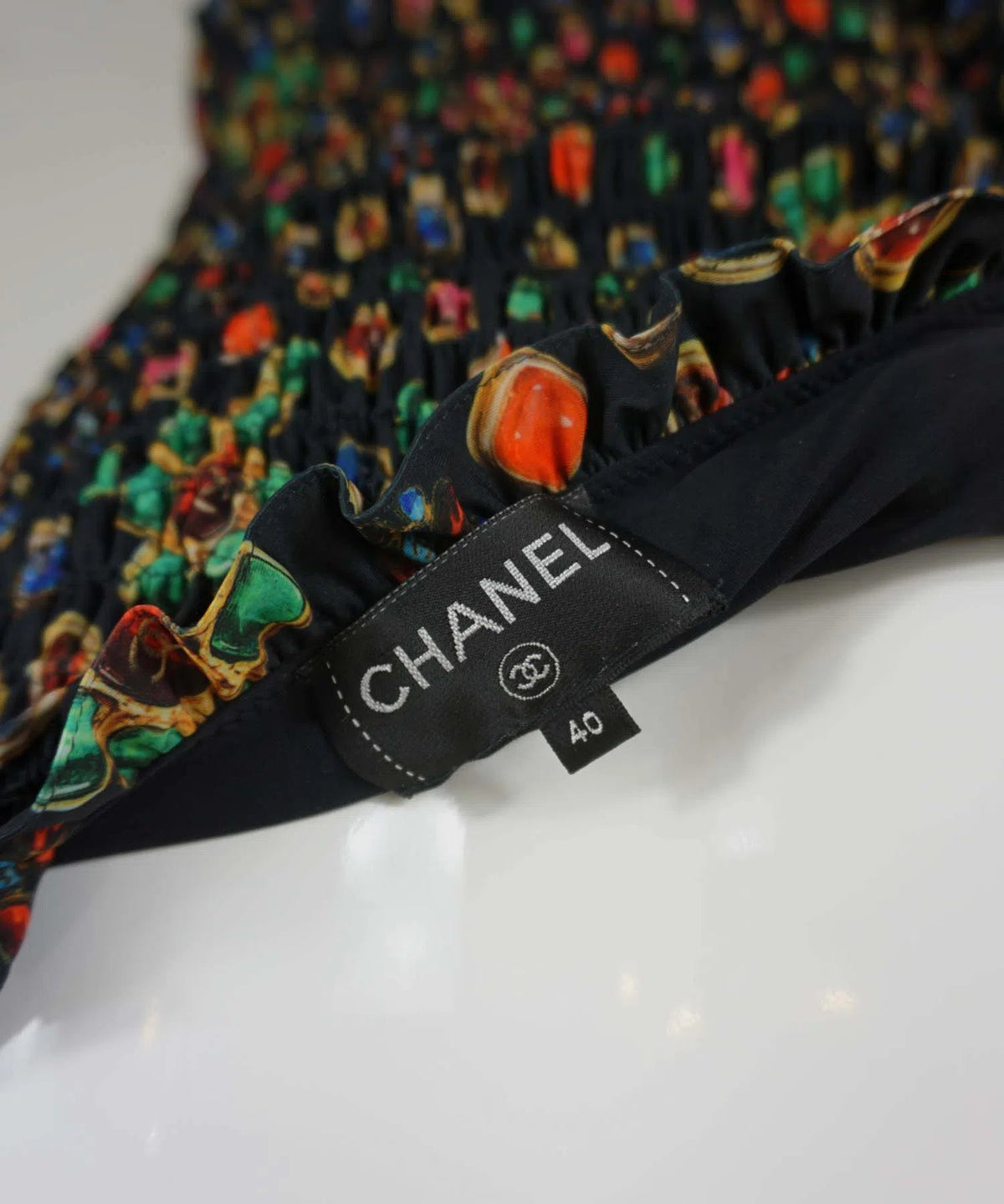 Chanel 2021 Cruise Collection Bijoux Button Top