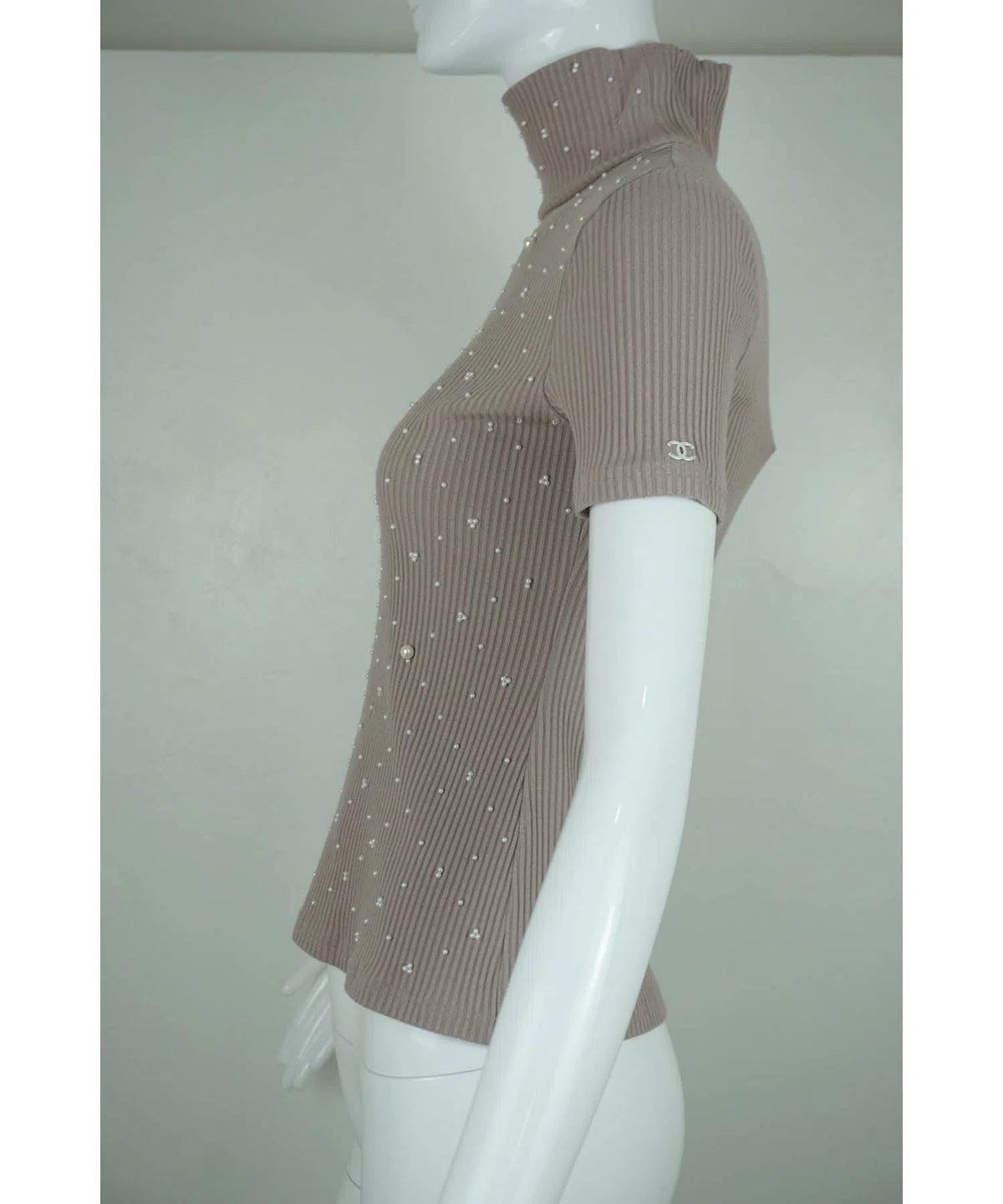 Chanel Beige Rib Knit Pearl Embellished Turtleneck 34/XS