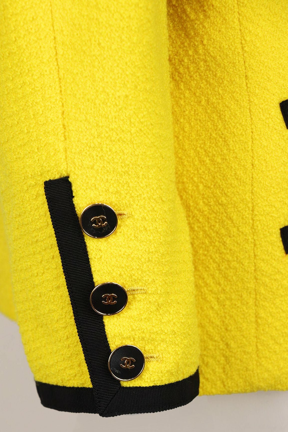 Chanel Boutique Iconic Jacket Vintage 1993