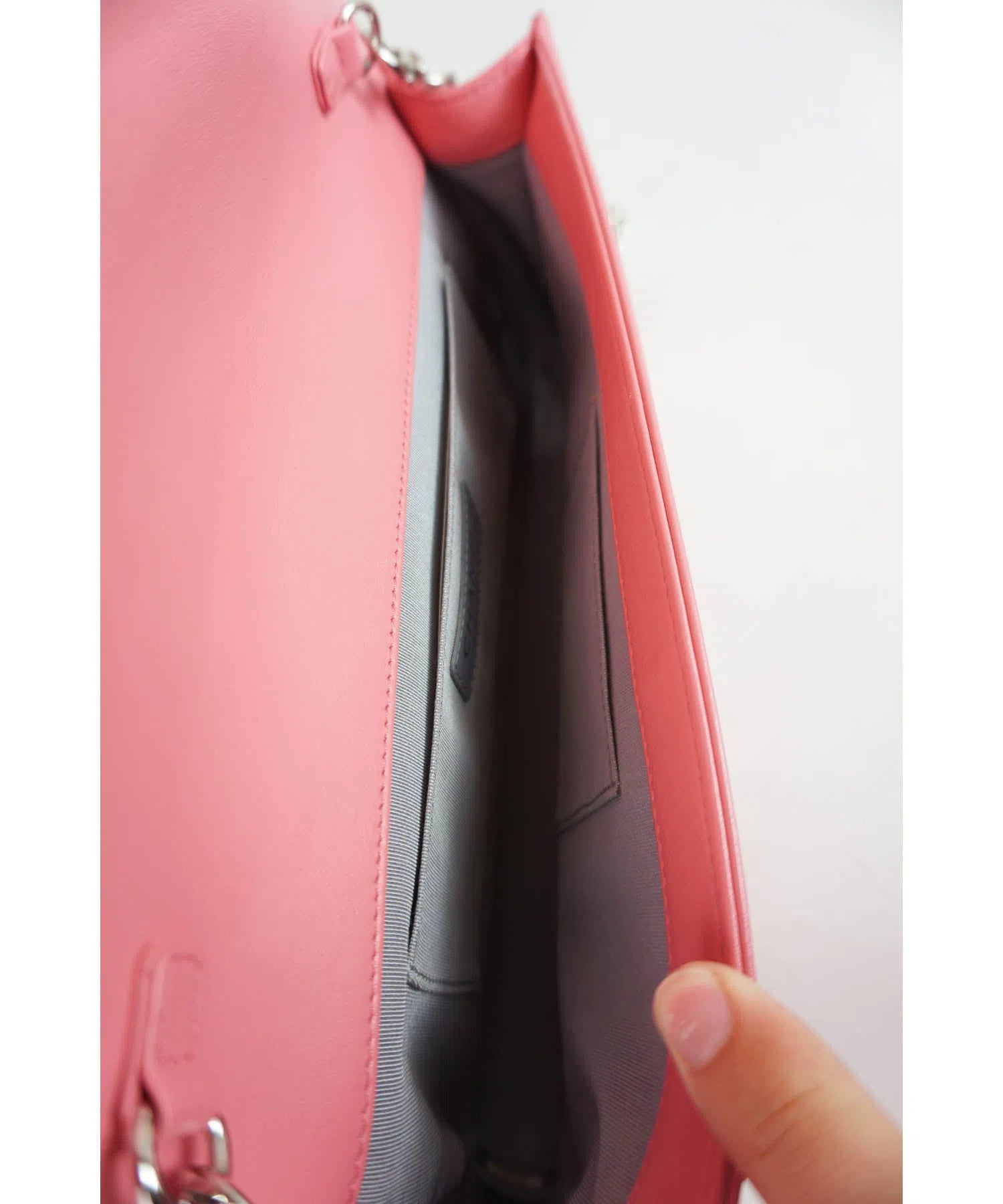 Chanel Medium Pink Chevron Pochette Boy Bag 2015-6