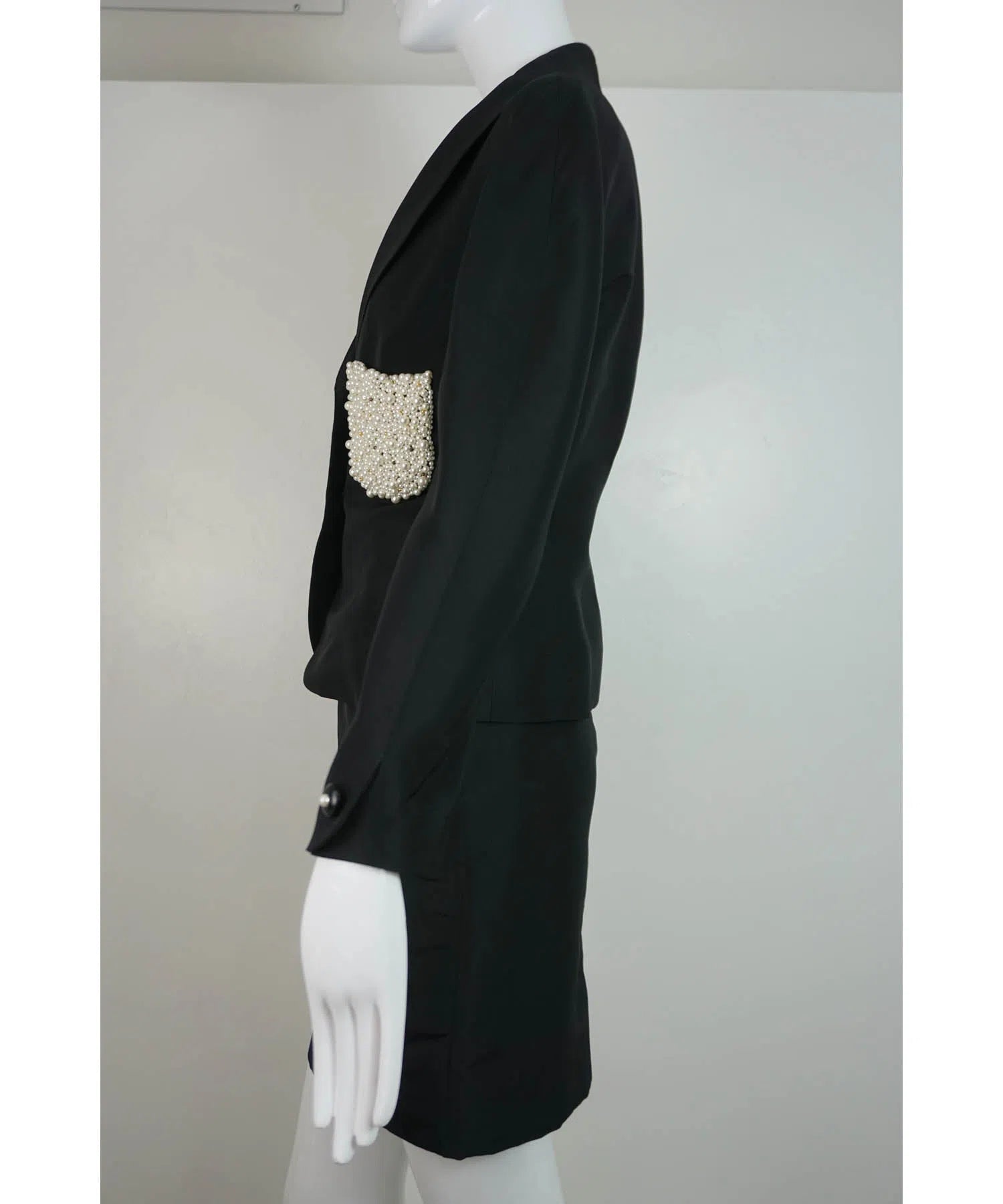 Chanel Pearl Pocket Jacket Suit 1980s - Foxy Couture Carmel