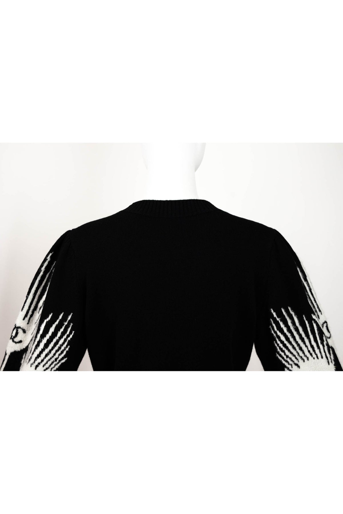 Chanel Black and White Intarsia Winged Arm "Chateau Des Dames" Sweater Size 38 2021