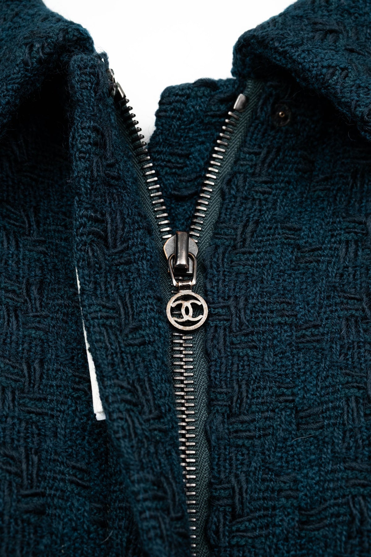 Chanel Teal Green Boucle Zip Jacket Pleated Skirt Suit Size 38