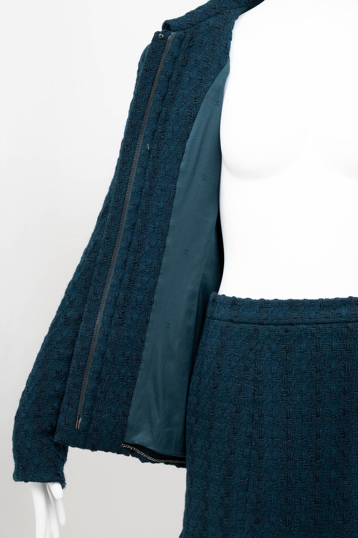 Chanel Teal Green Boucle Zip Jacket Pleated Skirt Suit Size 38