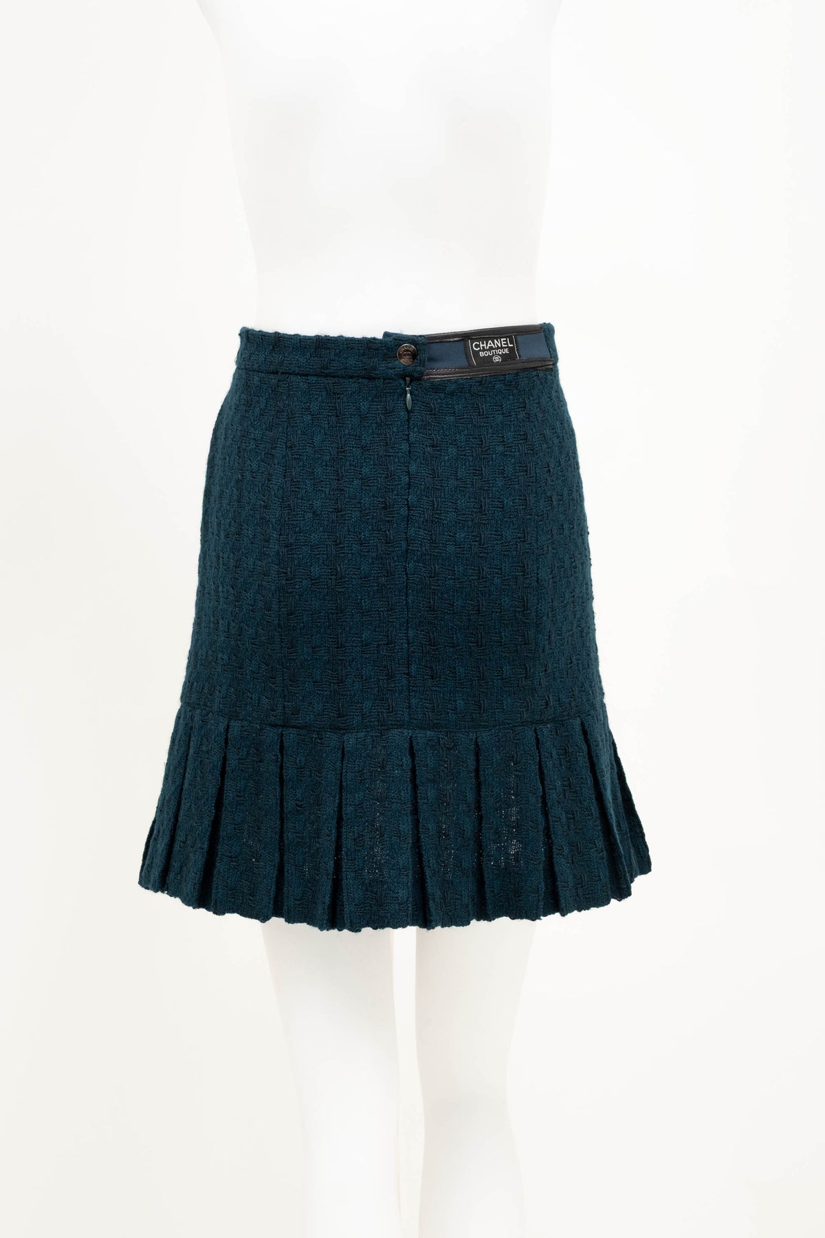Chanel Teal Green Boucle Zip Jacket Pleated Skirt Suit Size 38