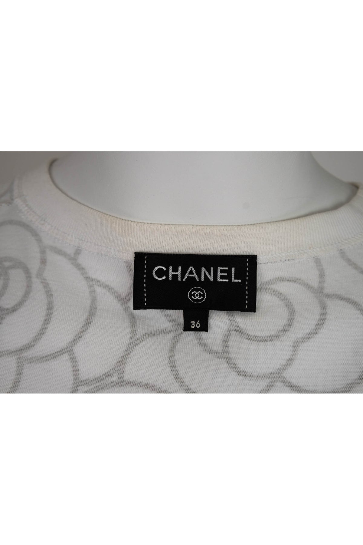 Chanel White Tee Shirt with Silver Glitter Camilla Print 2017 Size 36