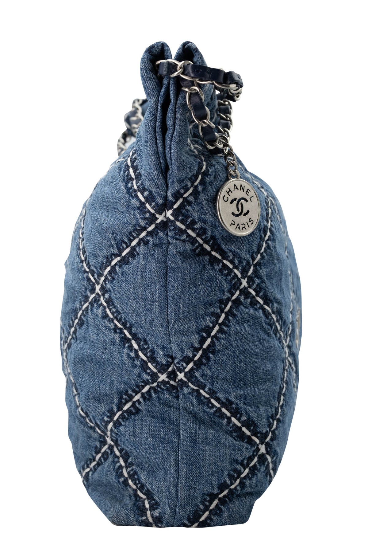 Chanel Denim 22 Hobo Bag With Contrast Stitching 24P