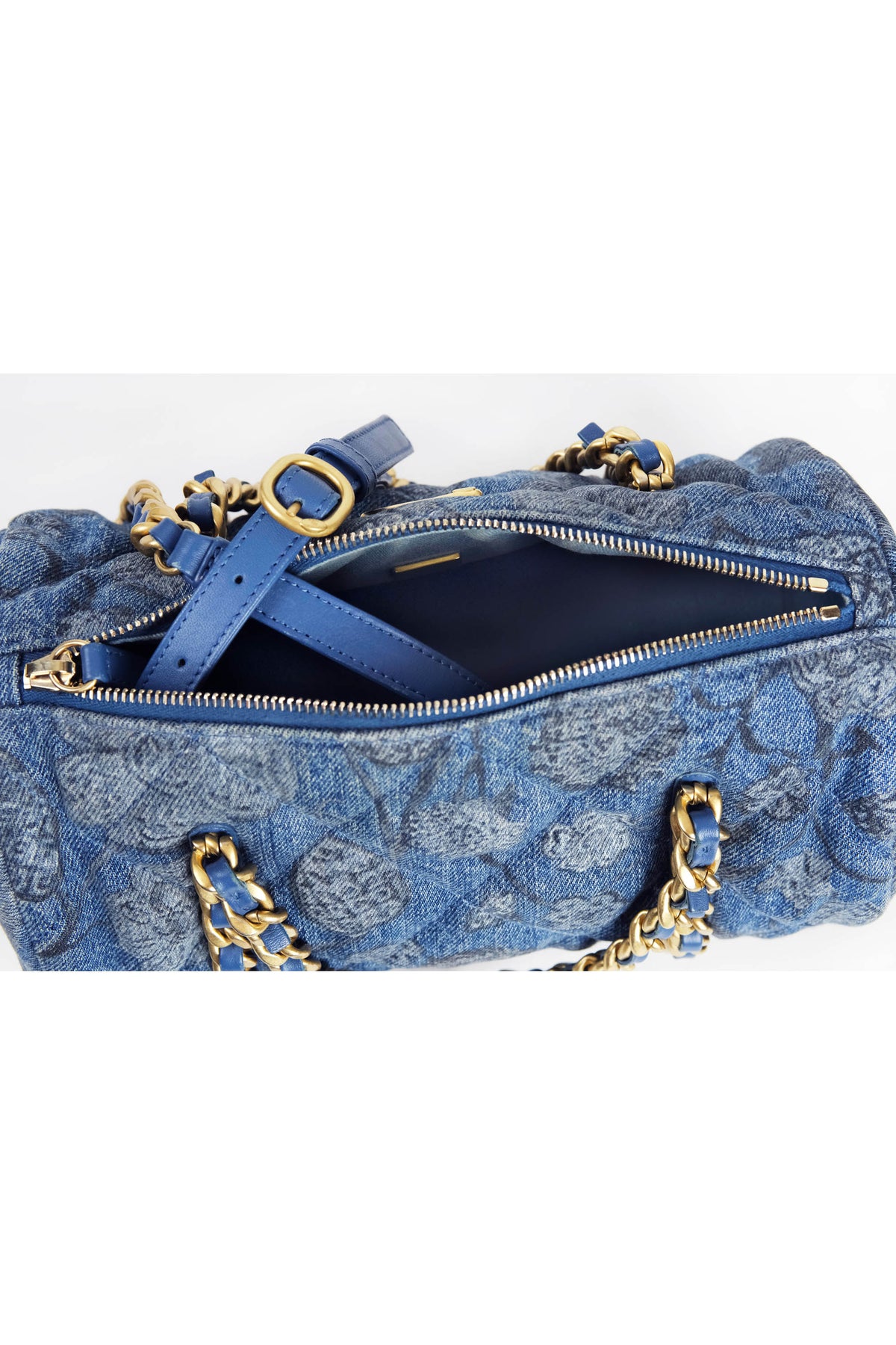 Chanel Blue Denim PrintBarrel Bag Meiers d&#39;Arts 2020-21