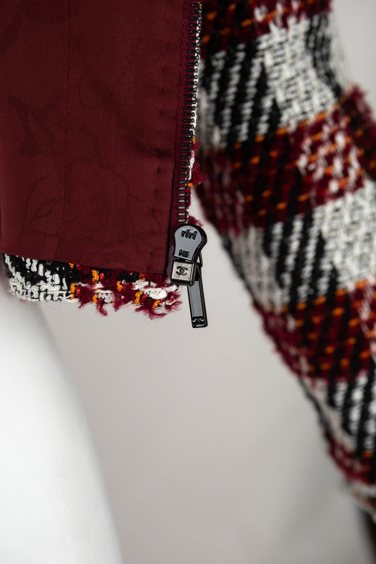 Chanel Maroon Plaid Cropped Jacket Size 38 2016